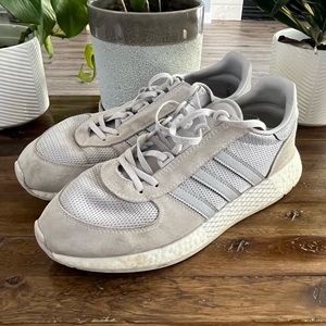 Adidas Boost Casual Sneaker